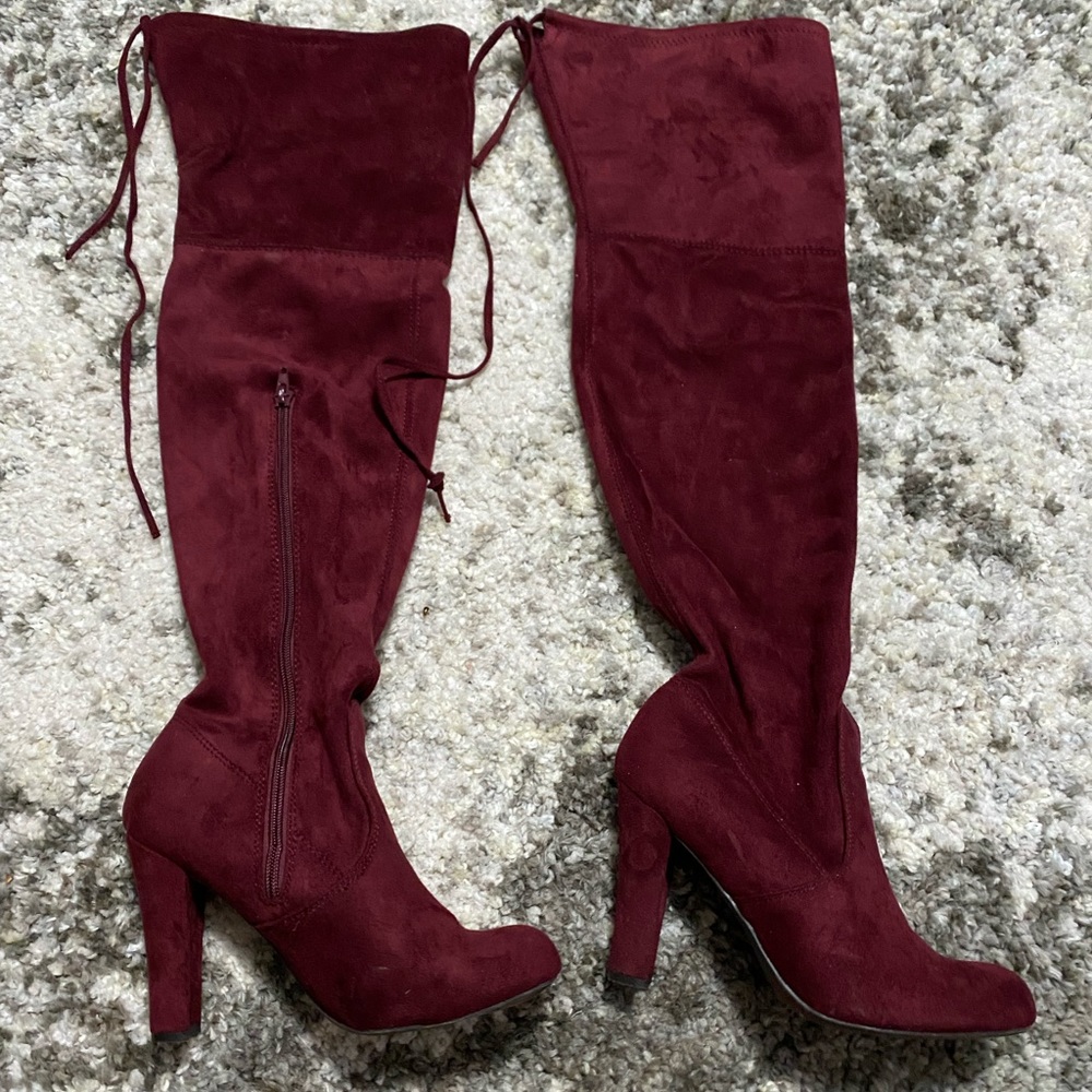 Burgundy heel boots size 7